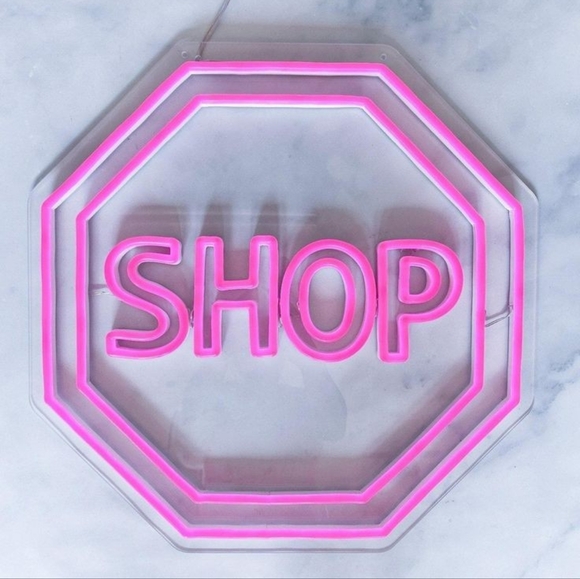 JOIN Me! Best in Bags Posh Party 8/6 @ 12 PDT 👛👜 - Picture 4 of 4